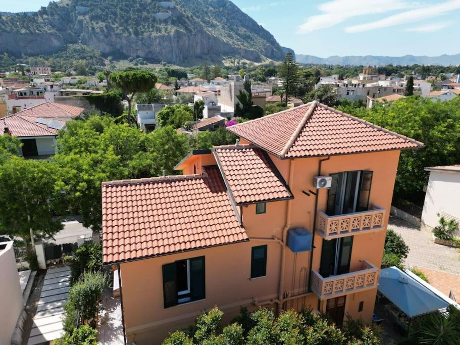 Apartment By The Sea Mondello Beach باليرمو المظهر الخارجي الصورة