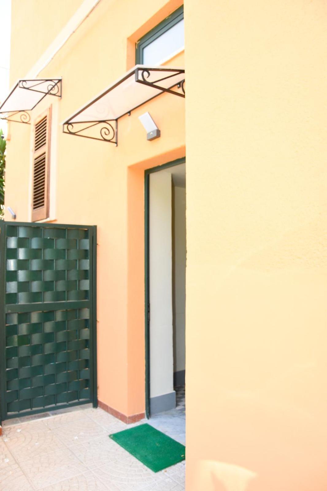 Apartment By The Sea Mondello Beach باليرمو المظهر الخارجي الصورة