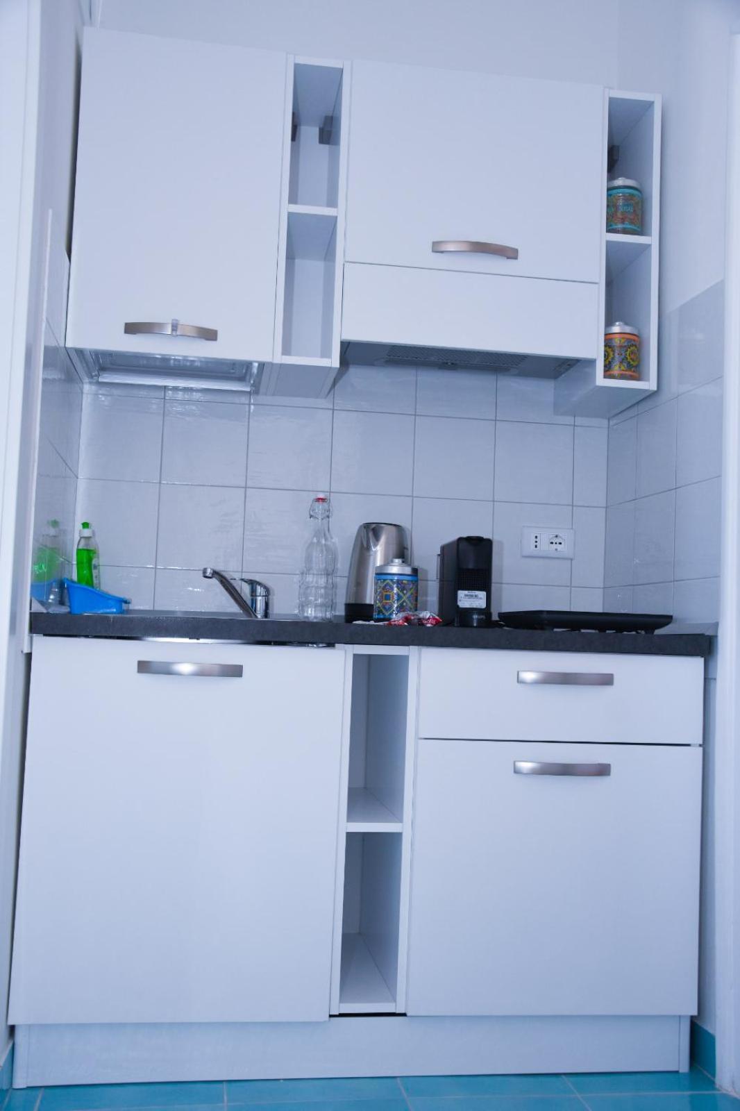 Apartment By The Sea Mondello Beach باليرمو المظهر الخارجي الصورة
